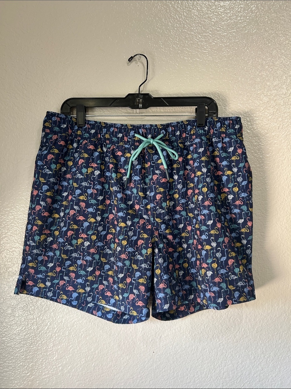 Rowm Men’s Navy Flamingo Swim Shorts with Mint Lining Sz XL Summer Casual TC0225